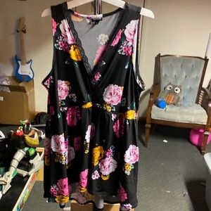 Floral sleeveless